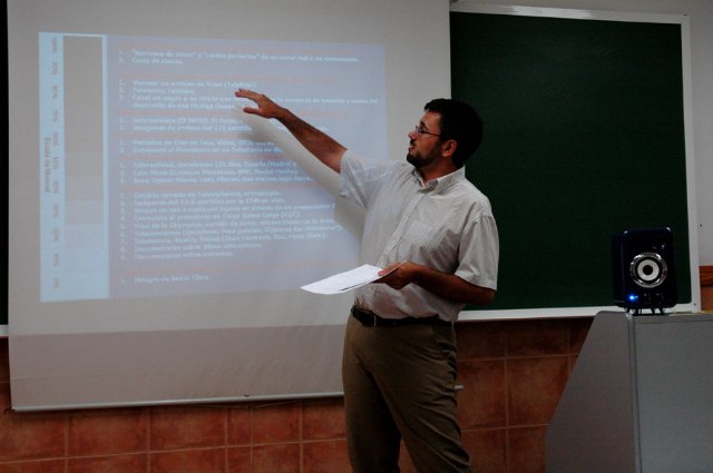 La UCAM imparte un curso sobre la visión antropológica de Los Simpson - 1, Foto 1