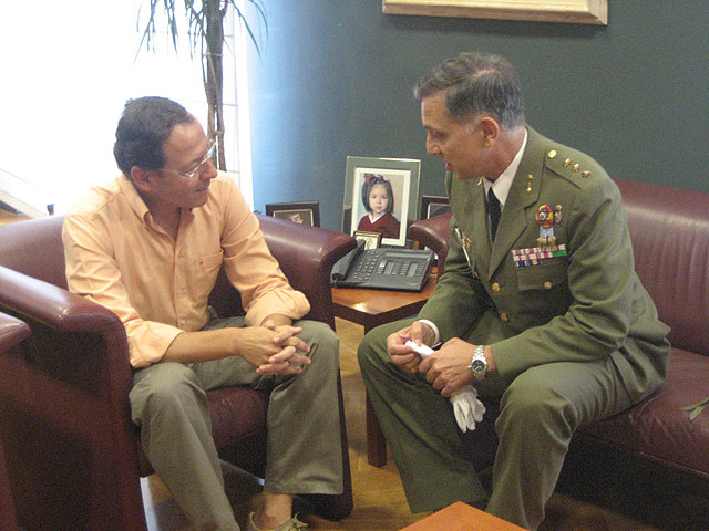 El Alcalde recibe al Comandante Militar de Murcia - 1, Foto 1