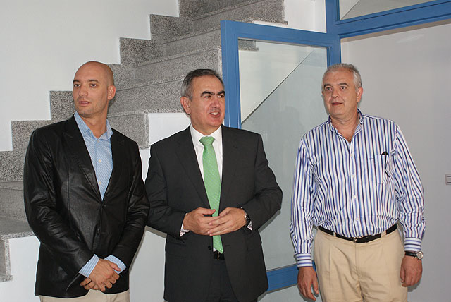 González Tovar y el alcalde de Abarán visitan las obras que se realizan en el municipio con cargo al Fondo Estatal de Inversión Local - 1, Foto 1