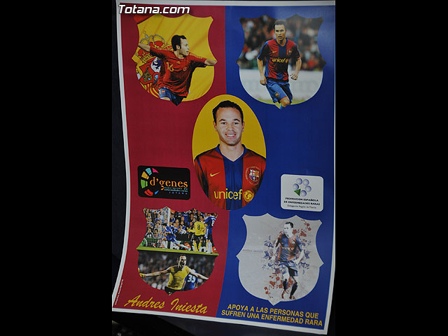 El prximo martes 21 de julio el jugador internacional de ftbol Andrs Iniesta visitar Totana para apoyar a las personas con enfermedades raras - 1