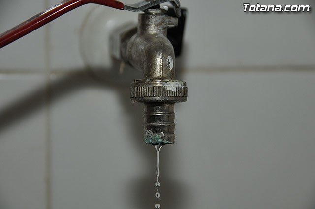 Se ha restablecido en su totalidad el servicio de agua en la zona de La Charca, los Huertos y los Secanos, Foto 1