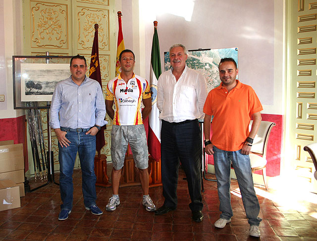 Francisco Amores es recibido en la alcaldía del Ayuntamiento, Foto 1
