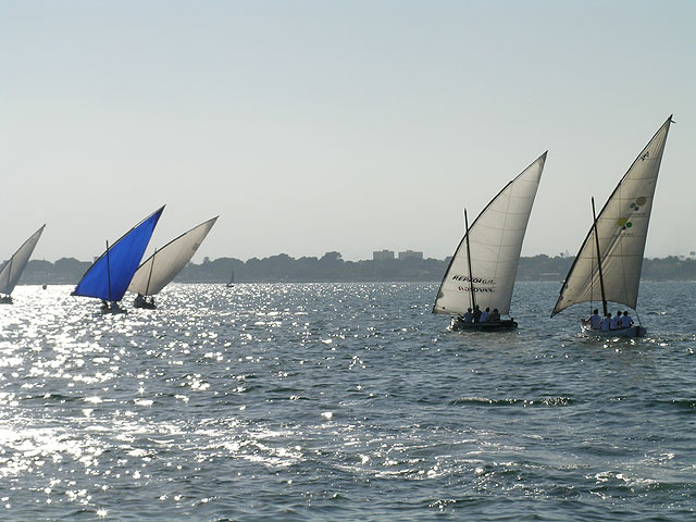 Barcos Vela Latina navegando, Foto 1