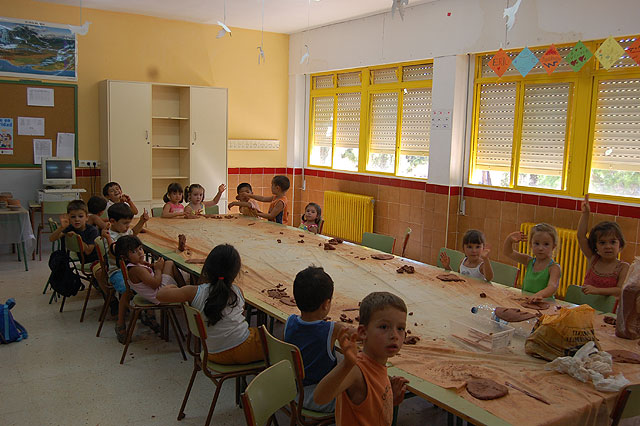 Isabel Zamora, Concejala de Educación, visita la Escuela de Verano 2009 - 3, Foto 3