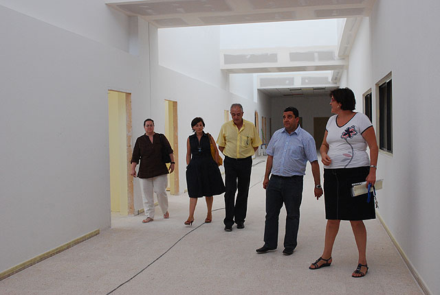 Teresa Moreno visita las obras del Centro Local de la Mujer - 2, Foto 2