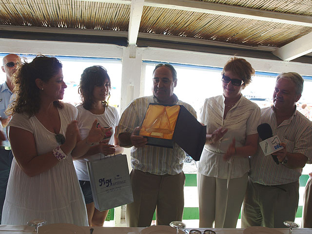 La Ribera lució ayer su cara más marinera con la procesión marítima y el homenaje a Salvador Lucas como Pescador del Año - 1, Foto 1