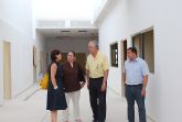 Teresa Moreno visita las obras del Centro Local de la Mujer