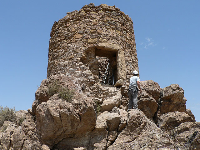 La Torre del Molinete en plena actuacin de mejora, Foto 1