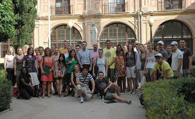 La UCAM imparte tres cursos de verano en colaboración con la universidad alemana Fachlochschüle für Oekonomie&Manegenment - 1, Foto 1
