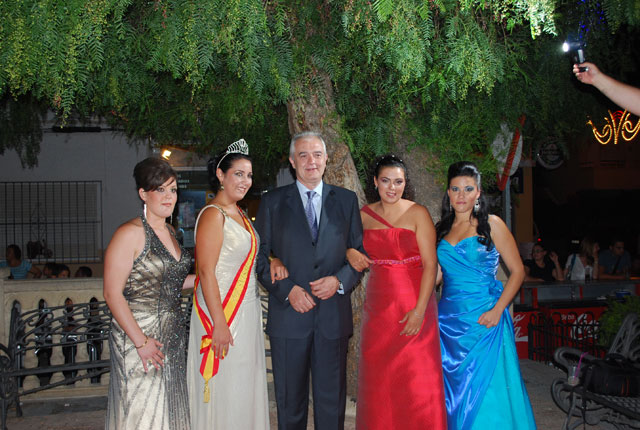 Begoña Carrillo Palazón y Mª Jesús Miñano, Reinas de las Fiestas de Hoya del Campo 2009 - 1, Foto 1