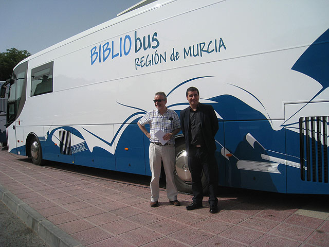 La Región de Murcia cuenta con dos nuevos bibliobuses valorados en más de 650.000 euros - 1, Foto 1