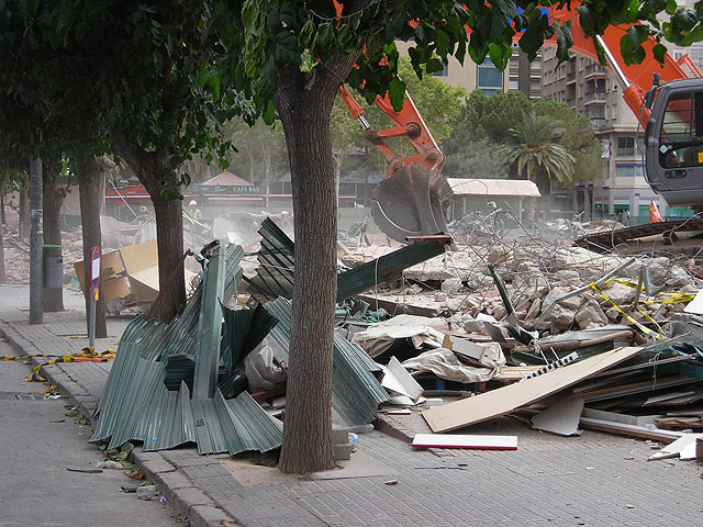 El Ayuntamiento vuelve a demostrar su prepotencia y la falta de voluntad de consenso, segn la Plataforma contra de los aparcamientos en San Esteban - 1