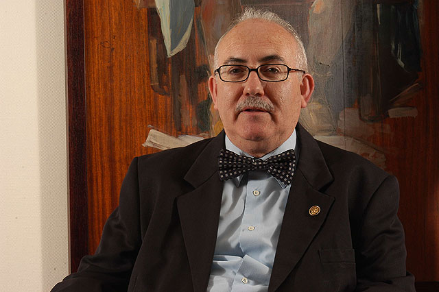  Fulgencio Fernández Buendía, presidente del Colegio, Foto 1