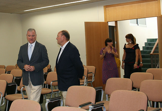 El vivero de empresas de Alhama dar servicio a las mujeres del municipio y de la comarca del Guadalentn que apuestan por el autoempleo, Foto 1