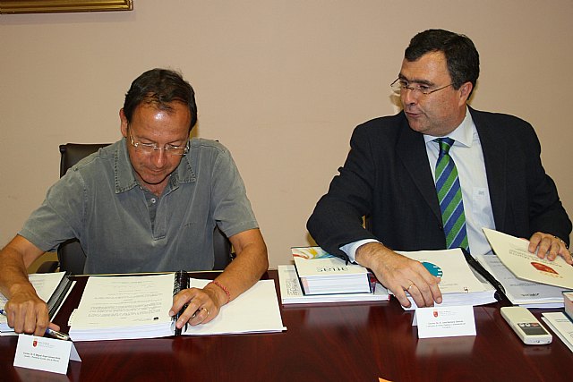 La Comunidad destina 645.000 euros a mejoras en el transporte universitario - 1, Foto 1