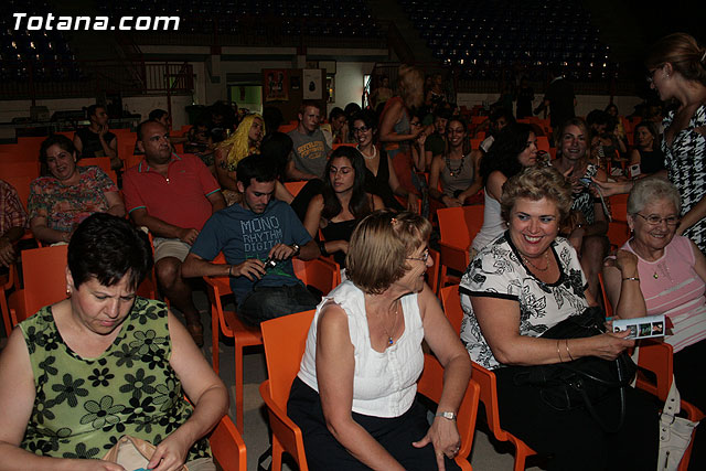 La representacin de la obra “Asesinos Annimos” de la compaña Teatre Arca congreg a cerca de 250 personas - 5