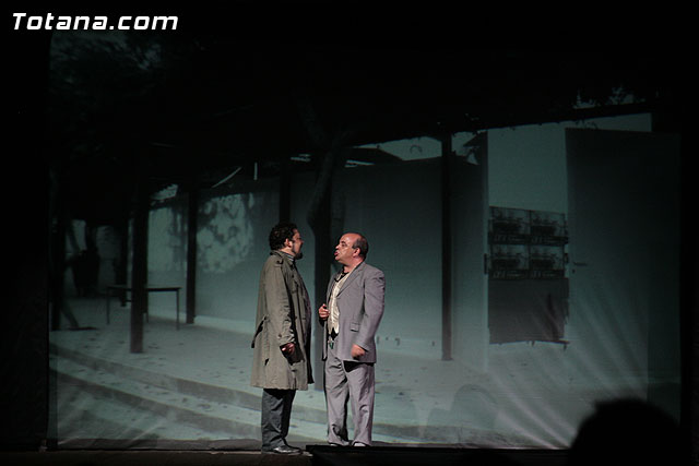 La representacin de la obra “Asesinos Annimos” de la compaña Teatre Arca congreg a cerca de 250 personas - 35