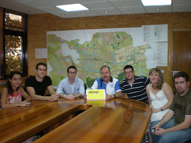 Urbanismo y el Colegio de Arquitectos presentan el proyecto Aleop a los jóvenes y a FAMDIF - 1, Foto 1