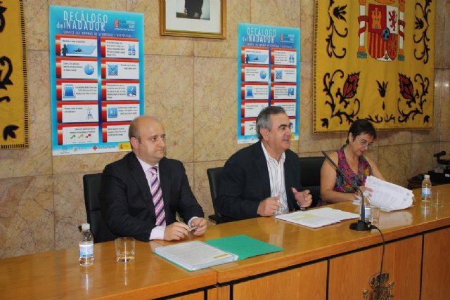 González Tovar recuerda los riesgos para la salud asociados a las vacaciones estivales - 2, Foto 2