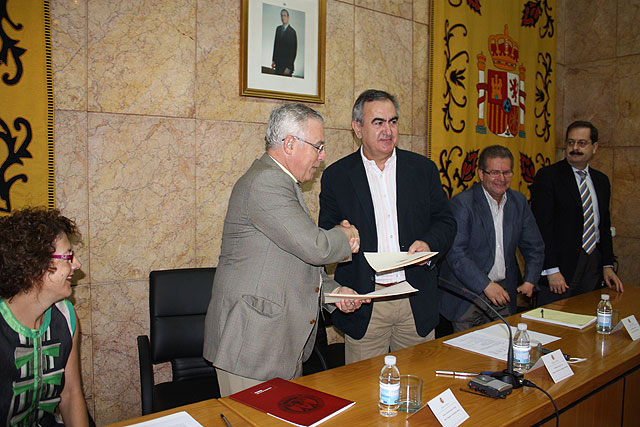 Delegación del Gobierno y Universidad de Murcia colaborarán en materia de extranjería - 1, Foto 1