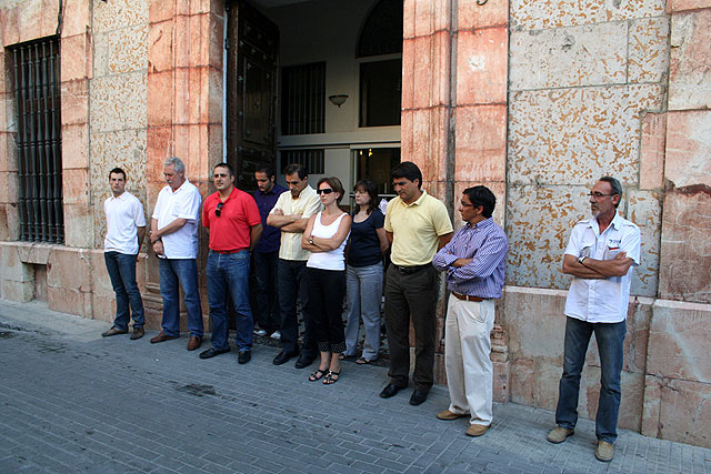 El Ayuntamiento de Cehegín muestra su repulsa al último atentado de ETA - 1, Foto 1
