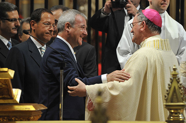 Valcárcel resalta “la humanidad y el carácter entrañable” del nuevo obispo de la Diócesis de Cartagena - 1, Foto 1