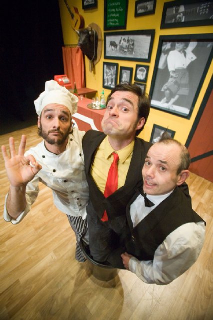 Una divertida secuencia de gags en un restaurante es la apuesta de Extress, una nueva compañía con actores de Tricicle y Monti & Cía - 1, Foto 1