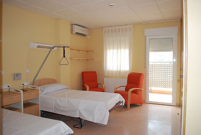 Traslado de ancianos a la residencia Nicols Gmez Tornero - 5