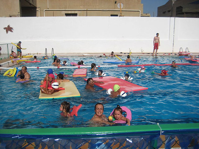 Fiesta de fin de curso para los pequeños nadadores - 1, Foto 1