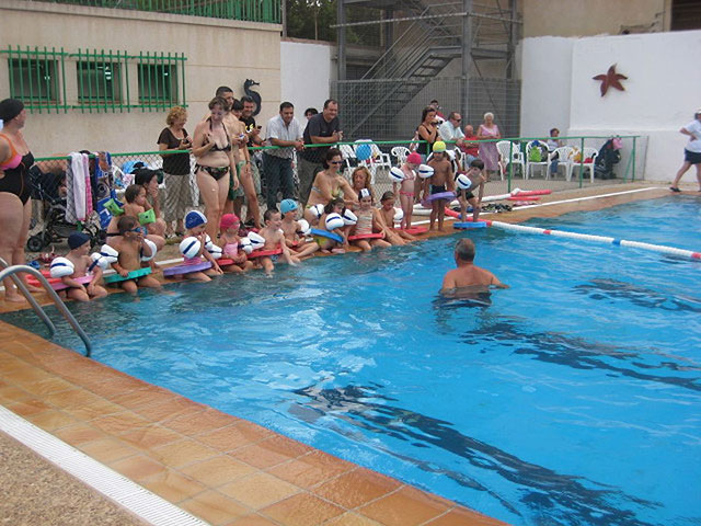 Fiesta de fin de curso para los pequeños nadadores - 3, Foto 3