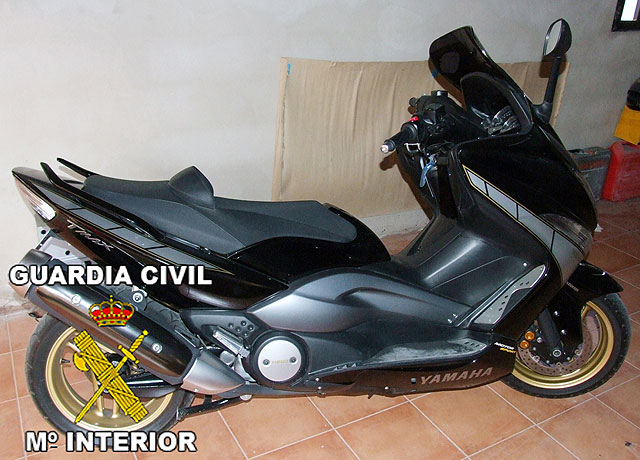 Motocicleta utilizada en los atracos, Foto 4