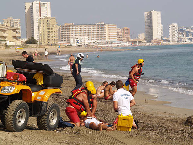 Protección Civil de Cartagena supera en julio las 5.000 intervenciones en playas - 1, Foto 1