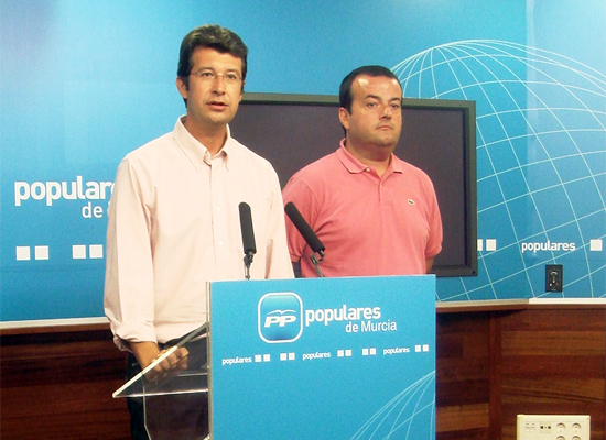Javier Iniesta: “El principal problema que tienen los ayuntamientos es levantar la persiana todos los días” - 1, Foto 1