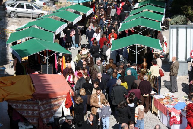 Más puestos y nuevas infraestructuras para el mercadillo artesanal El Mesoncico - 1, Foto 1