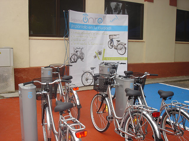 La concejalía de Turismo instalará cinco nuevas bases de préstamo de bicicletas en La Manga - 1, Foto 1