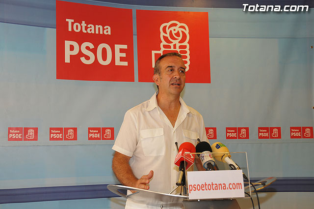 El portavoz de los socialistas totaneros, Juan Fco. Otálora, en una foto de archivo / Totana.com, Foto 1