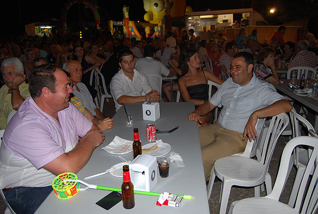 La orquesta “Mundial Show” da el pistoletazo de salida a las fiestas de la pedanía totanera de “El Paretón-Cantareros”, Foto 3