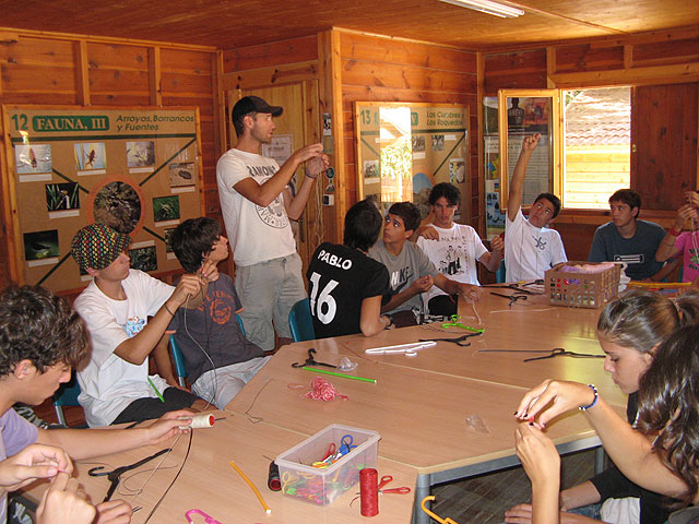 A score of young people participating in the "Youth Camp", Foto 1