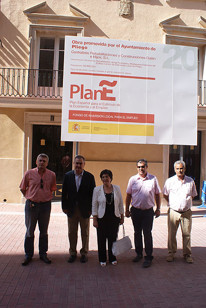 El delegado del Gobierno y la alcaldesa de Pliego visitan las obras del Fondo Estatal de Inversión Local de la localidad - 3, Foto 3