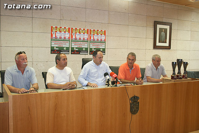 El II Trofeo de Ftbol 