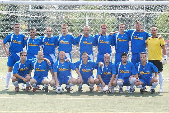 Seleccion murciana de fútbol de policías y bomberos, Foto 1