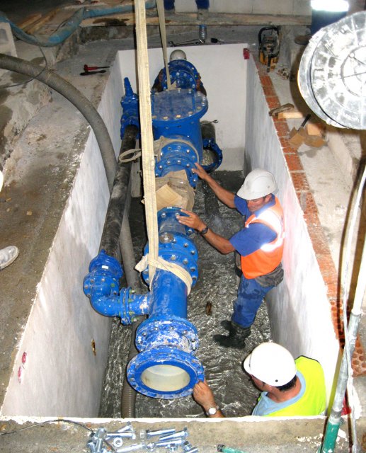 La sectorización de la red de agua potable del municipio, a buen ritmo - 2, Foto 2