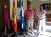 El Alcalde de guilas reciba en el Consistorio aguileño, a la delegacin de Montcada i Reixac encabeza por su Alcalde,  Csar Arrizabalaga Zabala