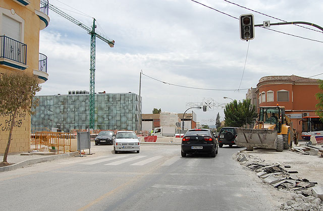 Las obras de la rotonda de la la calle Mayor de Las Torres de Cotillas, a buen ritmo - 2, Foto 2