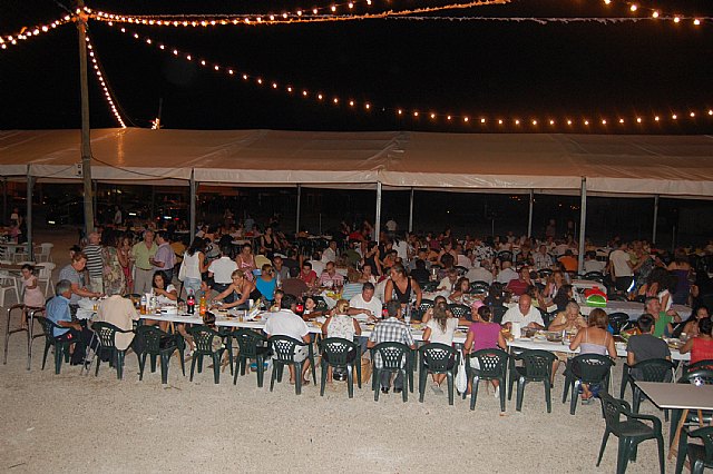 Los vecinos de Los Palacios volverán a entretenerse con el Desfile de Carrozas - 1, Foto 1
