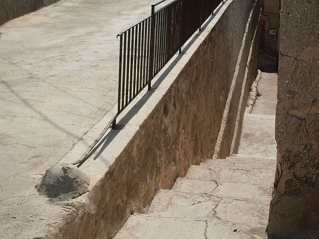 Vecinos de Abanilla denuncian ante el Ayuntamiento el mal estado de las calles del Lugar Alto - 2