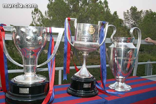 La Liga, la Copa y la ´Champions´ se exhiben por la Región de Murcia, Foto 1