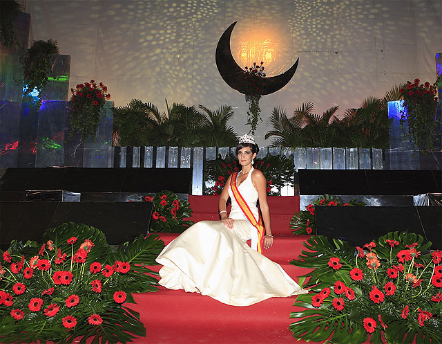 Ana Isabel Lorenzo fue coronada como Reina de las Fiestas de Puerto Lumbreras 2009 ante ms de 2.000 personas - 5