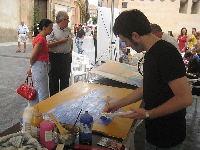 Diez pintores muestran su maestría en la Plaza Belluga pintando El mar y las ciudades - 1, Foto 1