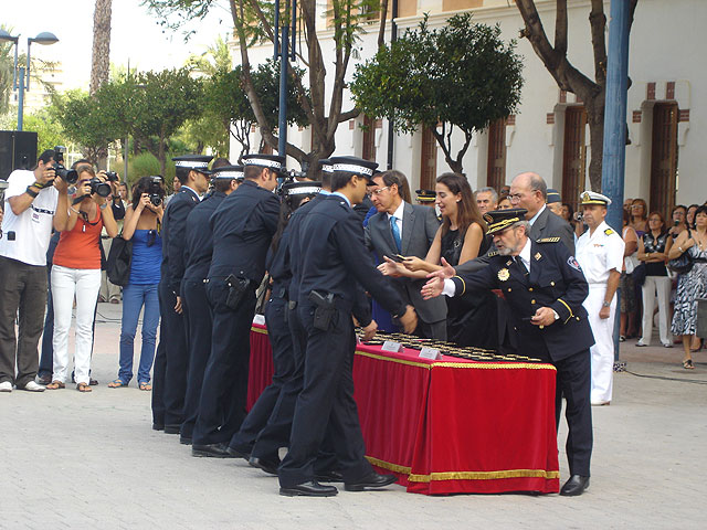 El Alcalde presenta a los 76 agentes que integran la nueva promoción de la Policía Local - 3, Foto 3